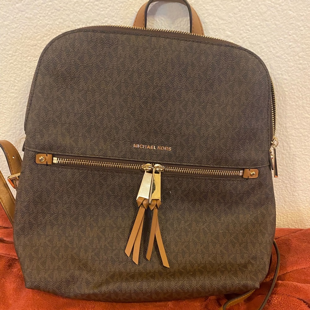 Michael kors back pack